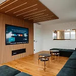 Albelli Luxury Skyview *