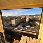 Albelli Luxury Skyview *