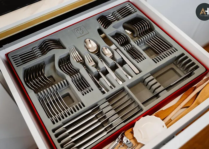 Albelli Luxury Skyview Apartment